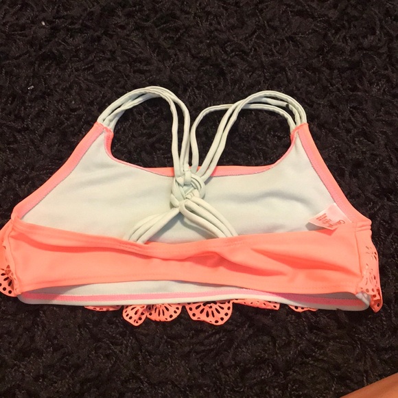 Cat & Jack swimsuit - Picture 5 of 5